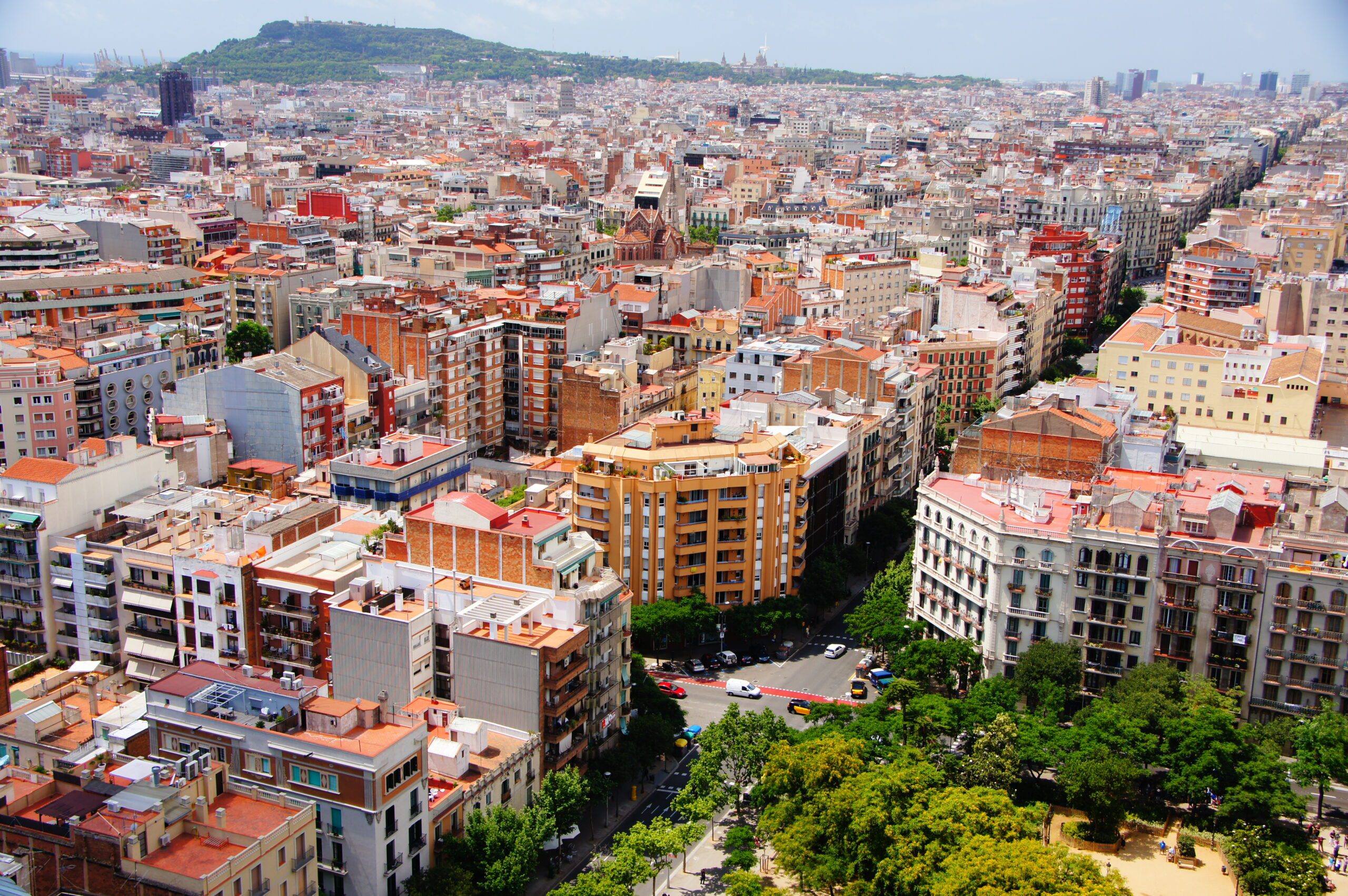 Vista aérea del barrio Sagrada Familia y Eixample – Barcelona